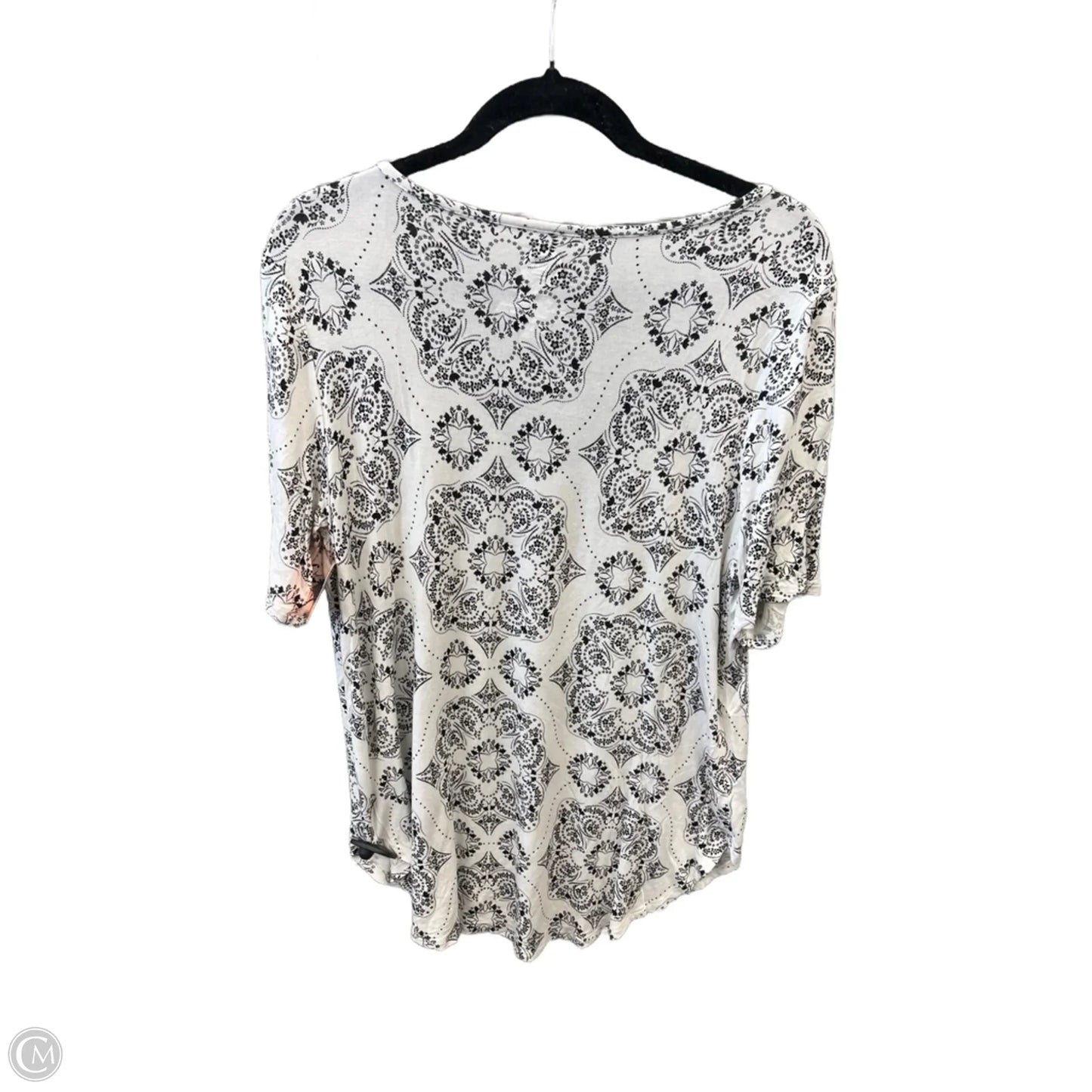Top Short Sleeve By Maurices In Black & White, Size: L
