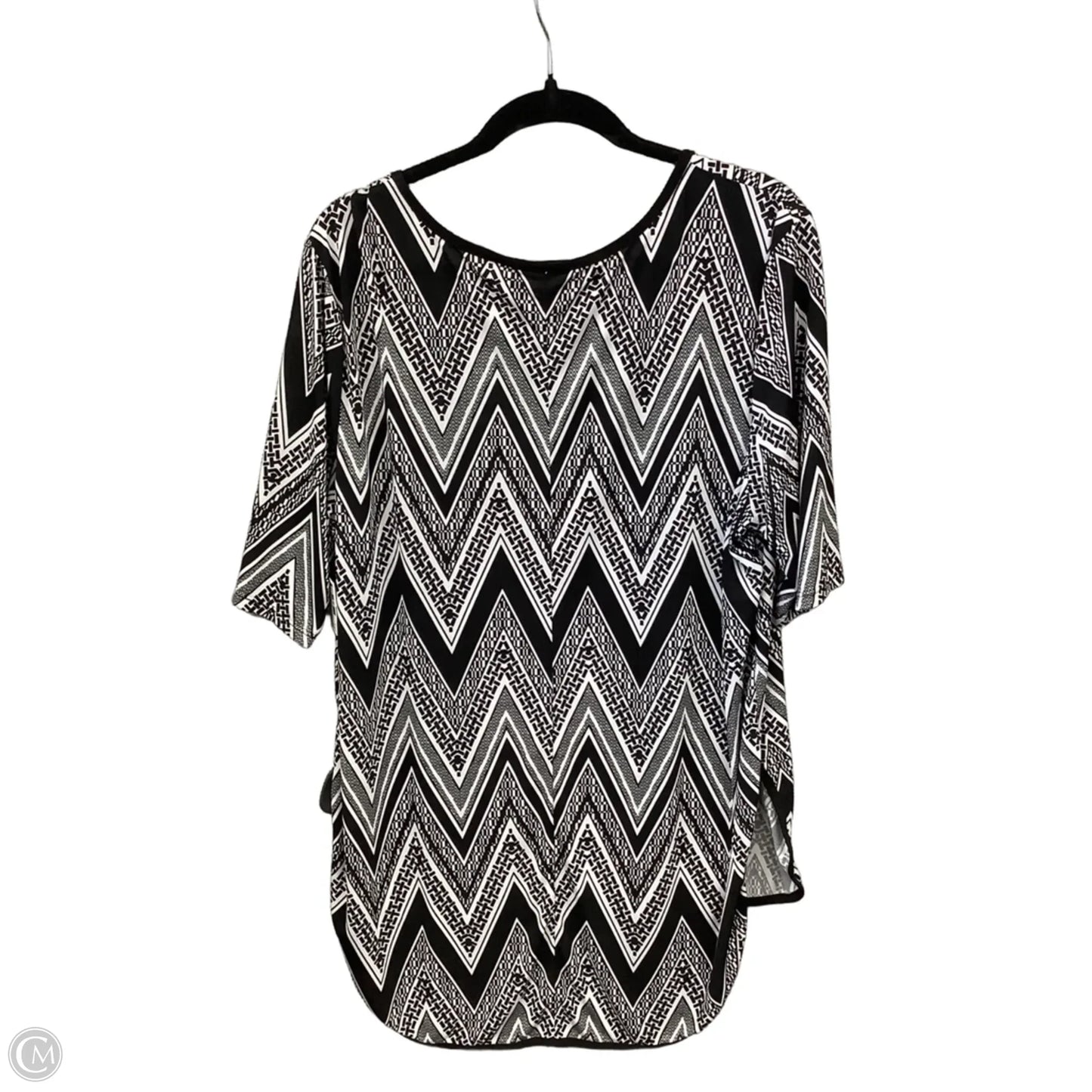 Top Short Sleeve By Cato In Black & White, Size: Xl