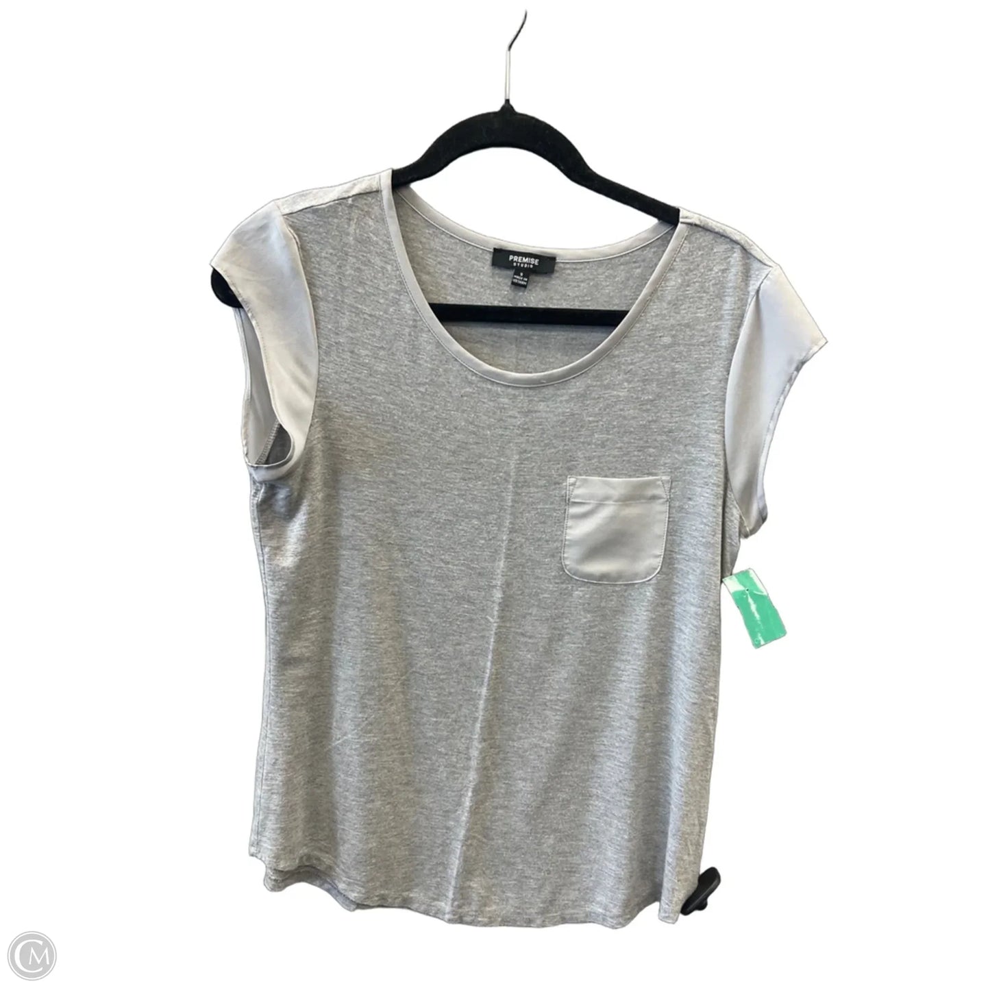 Top Short Sleeve By Premise Studio In Grey, Size: S