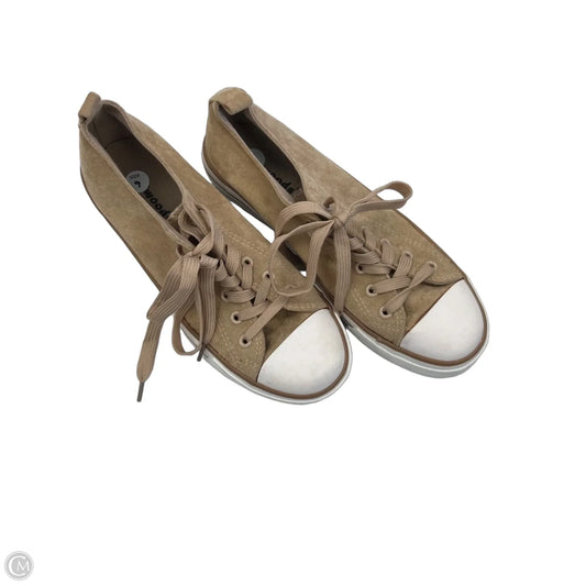 Shoes Sneakers By Clothes Mentor In Brown, Size: 9