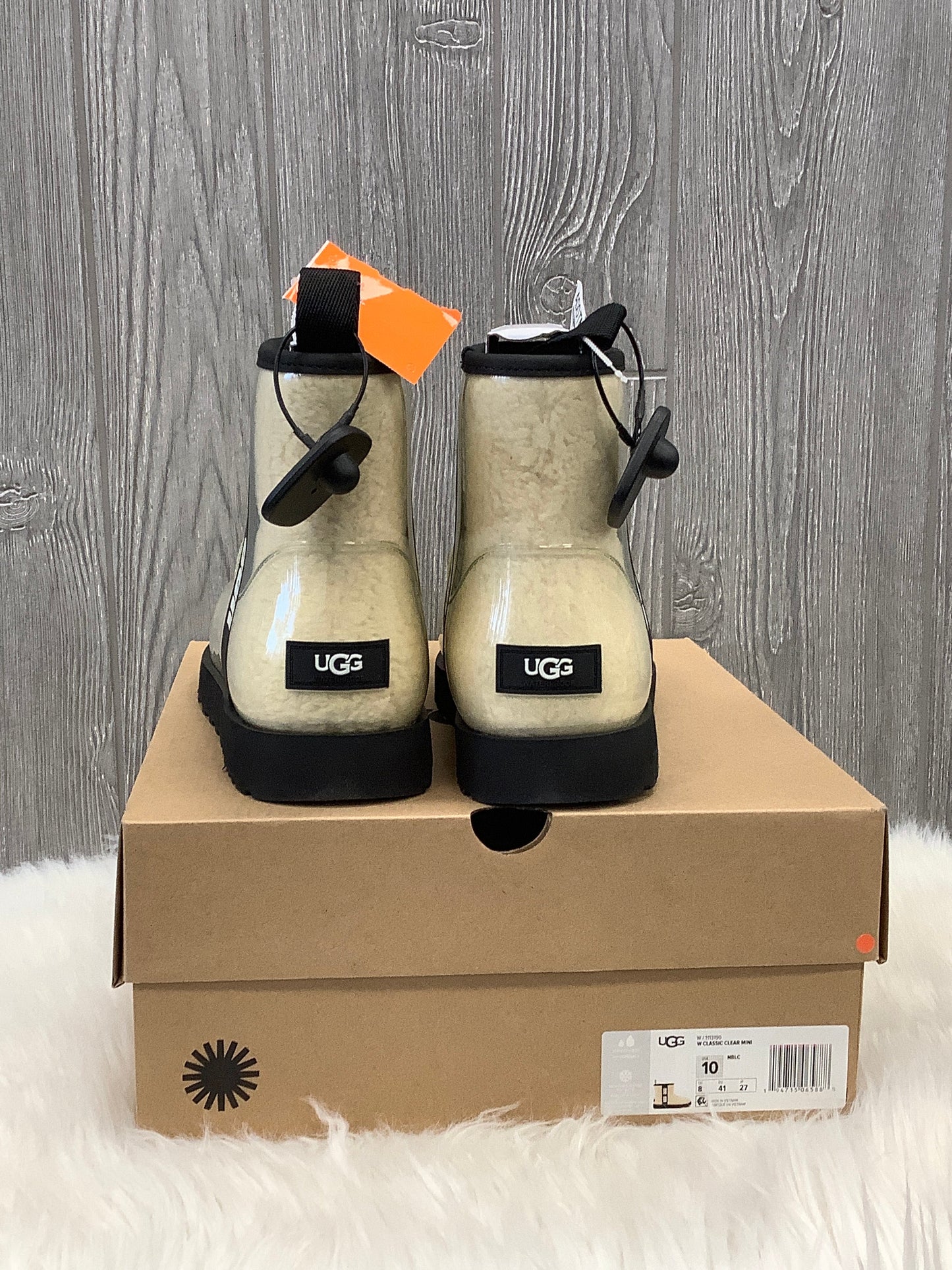 Boots Designer By Ugg In Cream, Size: 10
