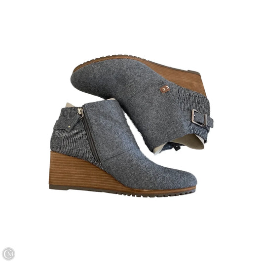 Boots Ankle Heels By Dr Scholls In Grey, Size: 9