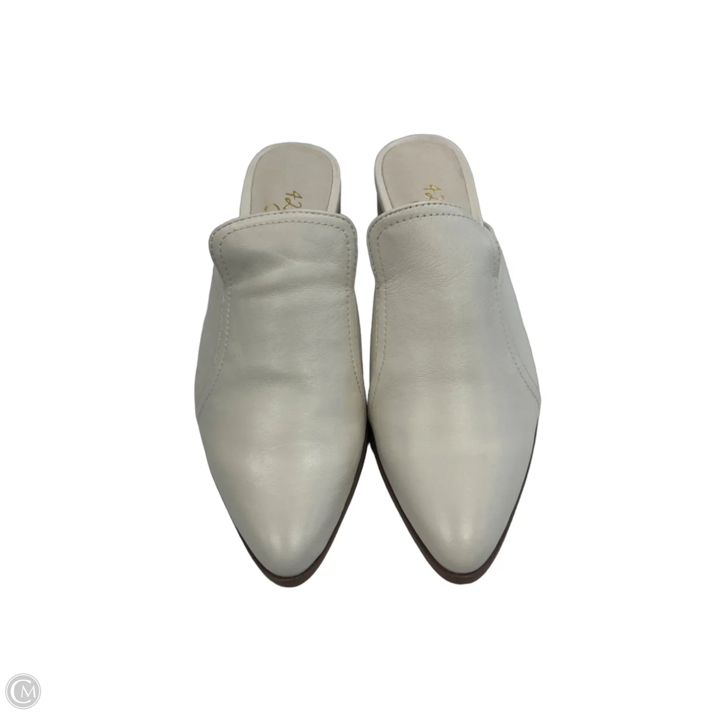 Shoes Flats By Clothes Mentor In White, Size: 7
