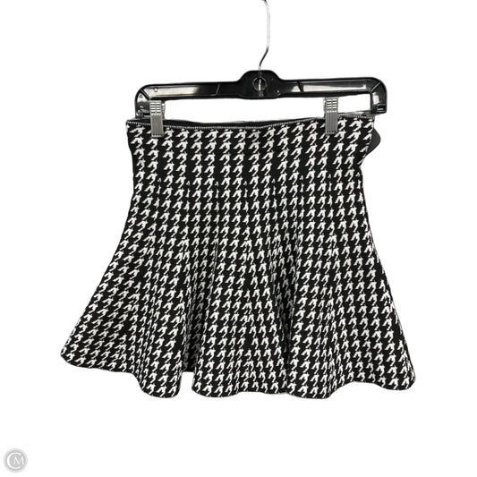 Skirt Mini & Short By Miami In Black & White, Size: M