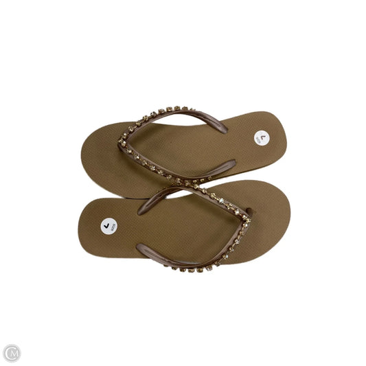 Sandals Flip Flops By Clothes Mentor In Beige, Size: 7