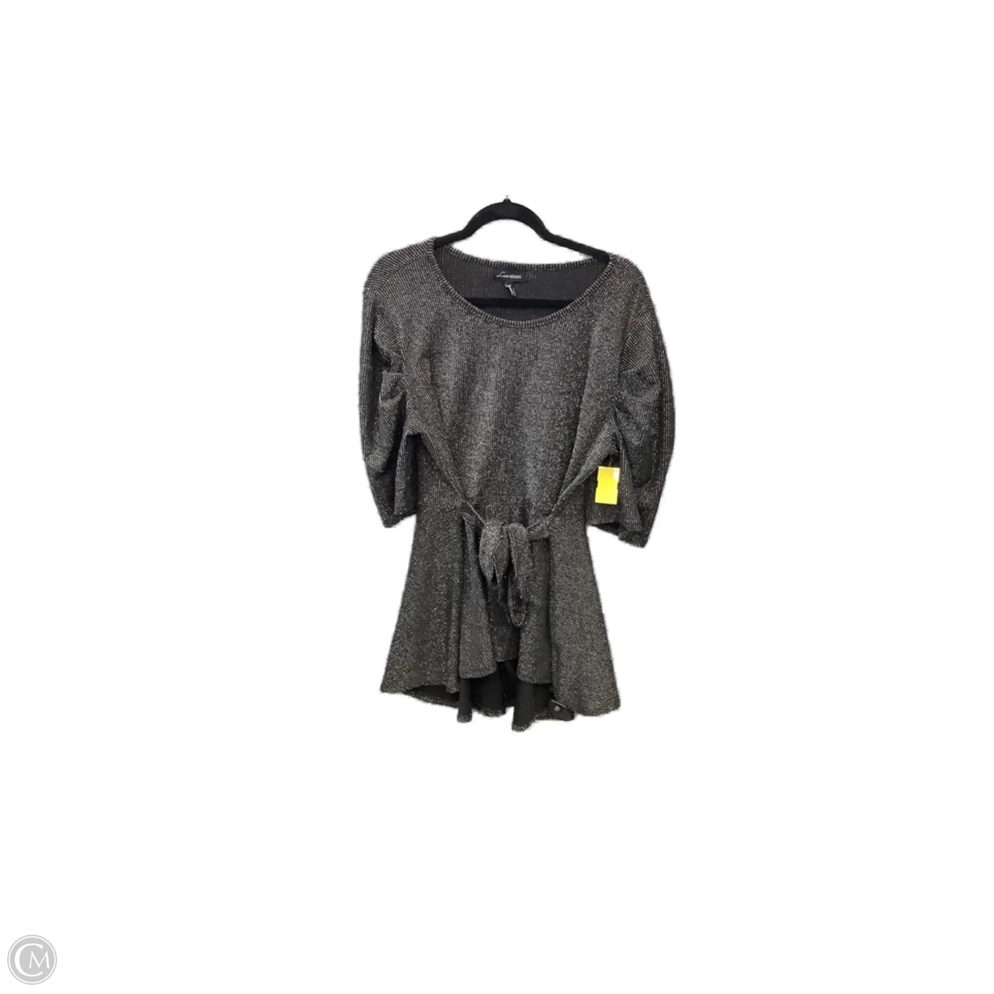 Top Short Sleeve By Clothes Mentor In Grey, Size: 3x