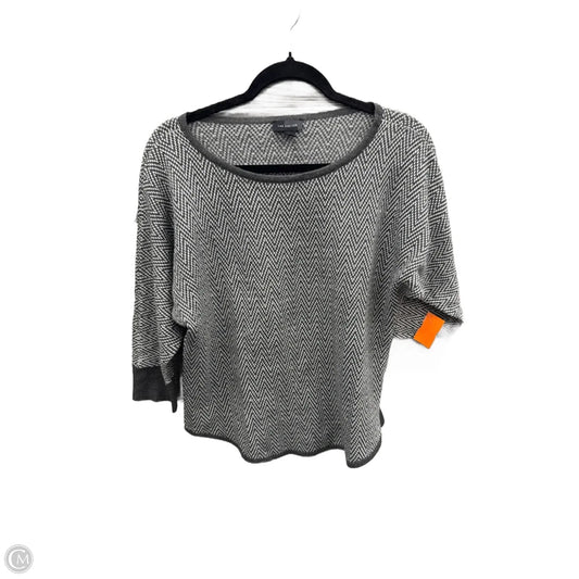 Top 3/4 Sleeve By Limited In Grey, Size: M