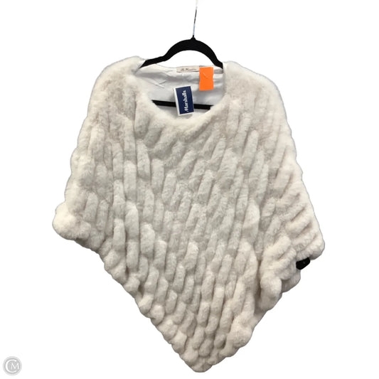Poncho By Clothes Mentor In White, Size: Osfm