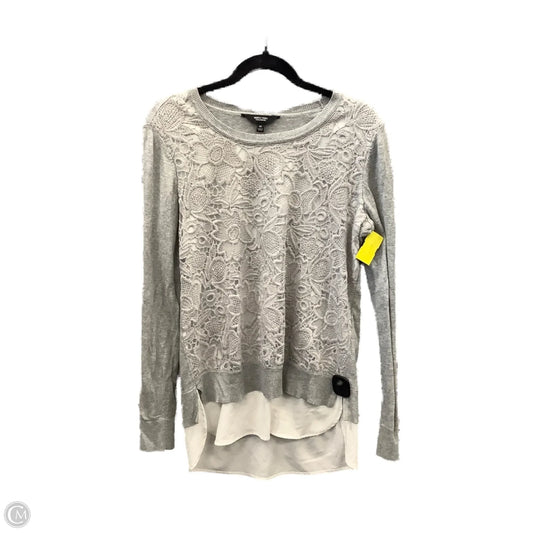 Top Long Sleeve By Simply Vera In Grey, Size: M