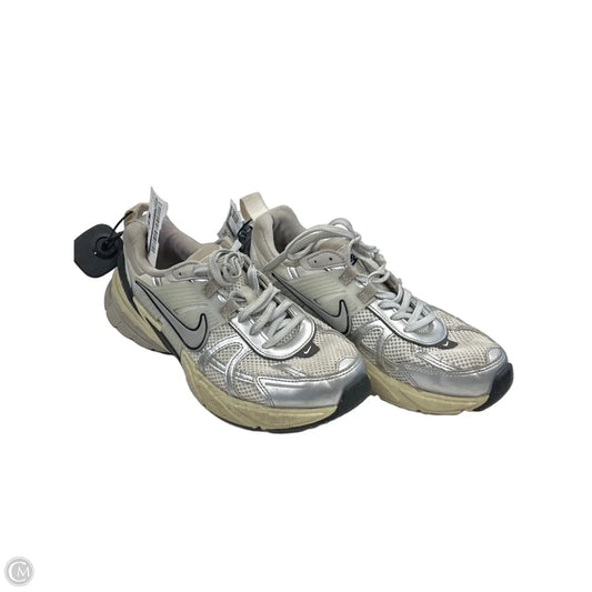Shoes Athletic By Nike In Grey, Size: 8
