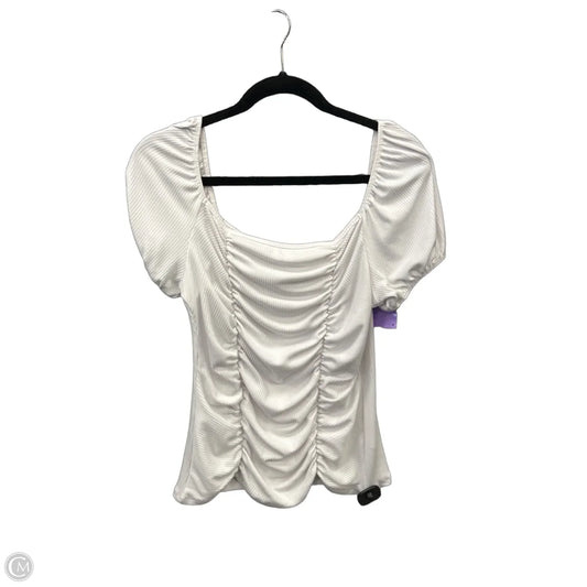 Top Short Sleeve By Clothes Mentor In White, Size: Xl