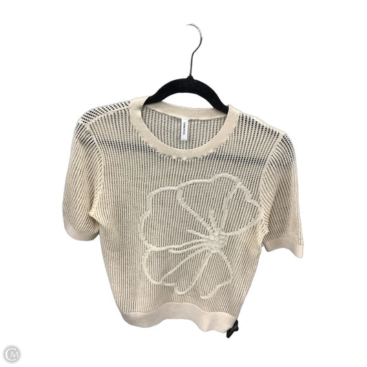 Top Short Sleeve By Dokotoo In Tan, Size: M