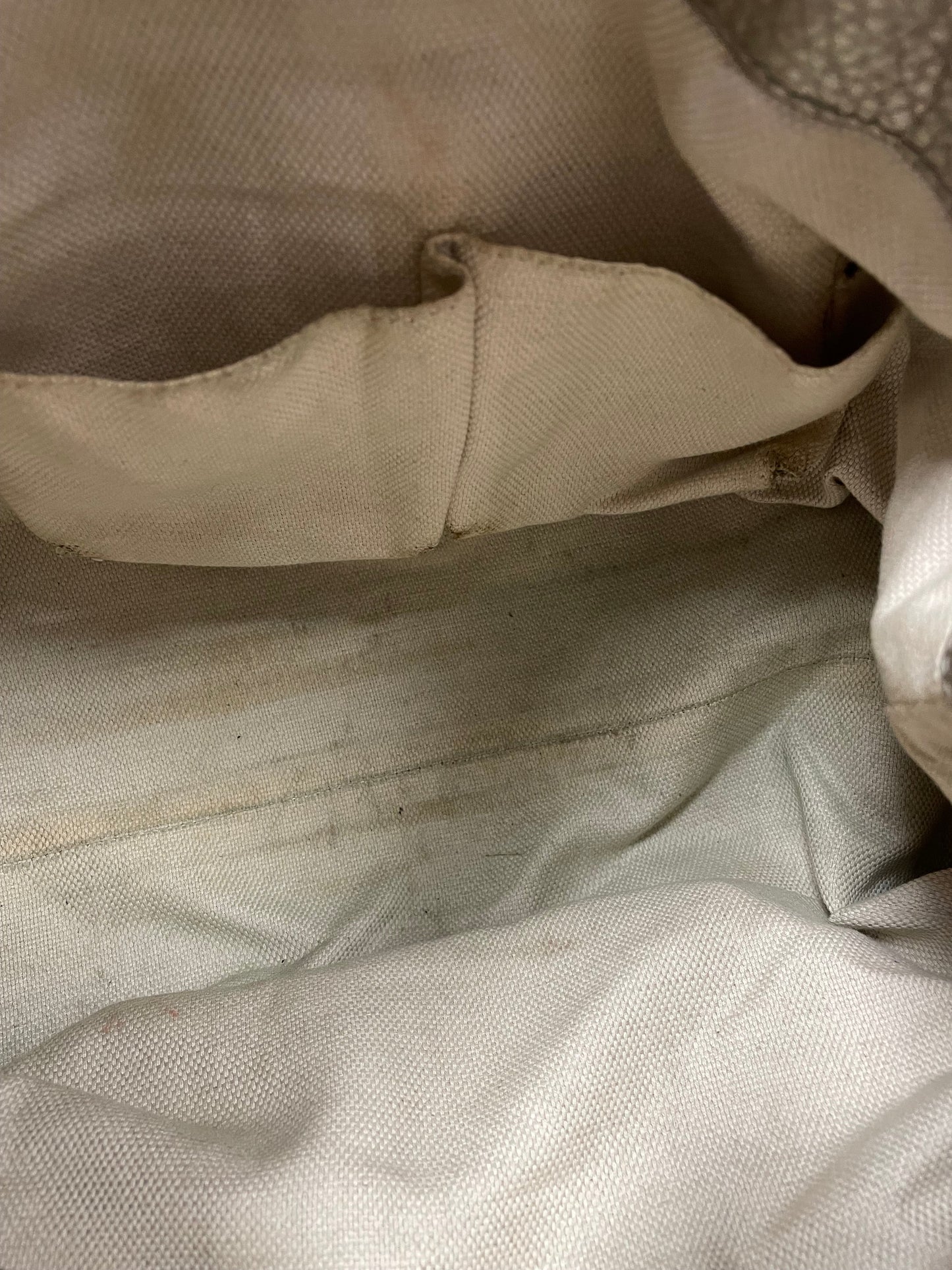 Handbag Luxury Designer By Gucci, Size: Medium