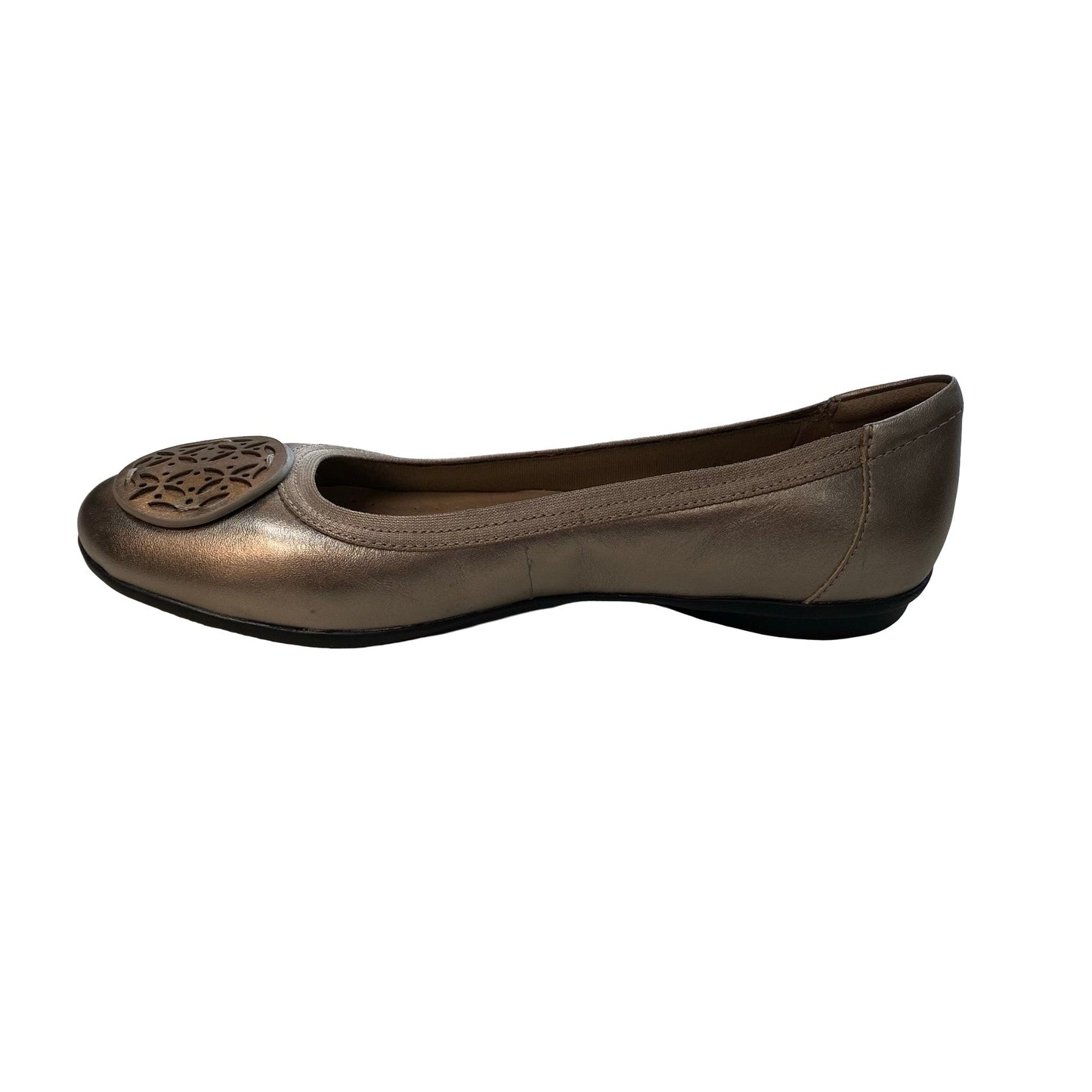 Shoes Flats By Clarks In Silver, Size:7