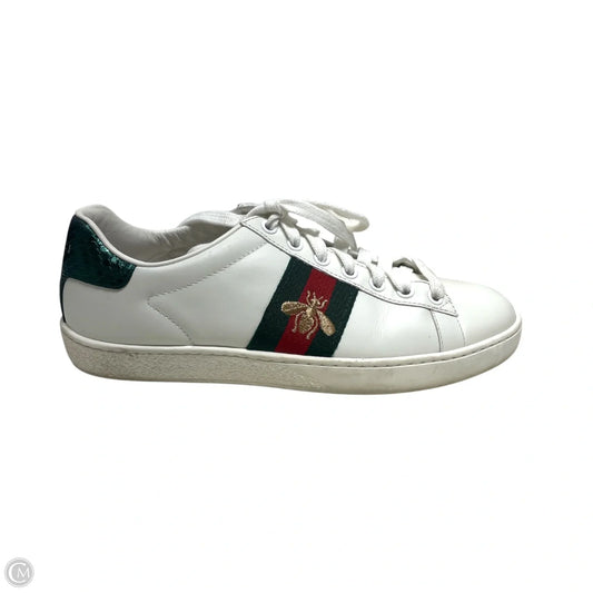 Shoes Luxury Designer By Gucci In White, Size: 6.5