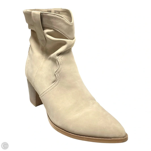 Boots Western By Time And Tru In Cream, Size: 9