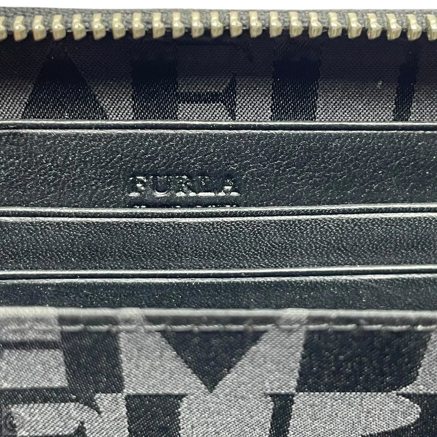 Wallet Luxury Designer By Furla, Size: Medium