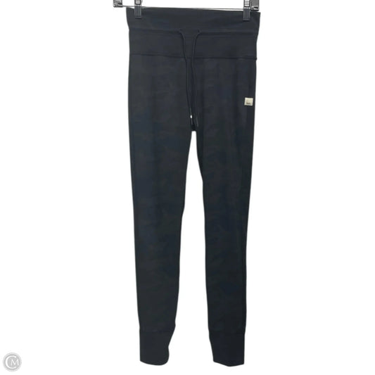 Athletic Leggings By Vuori In Camouflage Print, Size: Xs