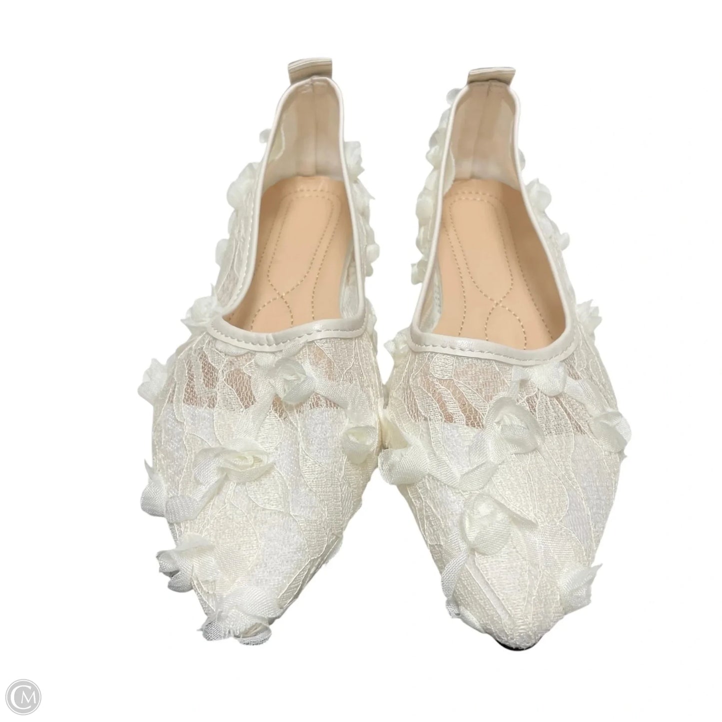 Shoes Flats By Clothes Mentor In Cream, Size: 5.5