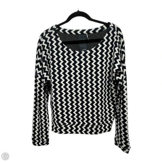 Sweater By Clothes Mentor In Black & White, Size: M