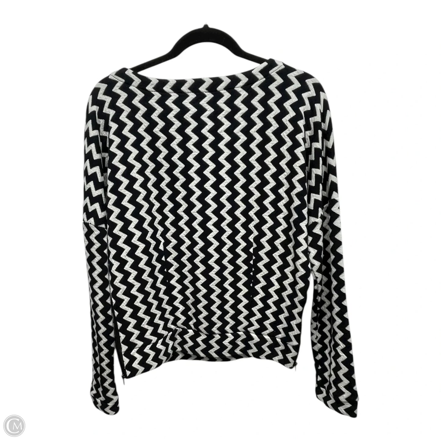 Sweater By Clothes Mentor In Black & White, Size: M