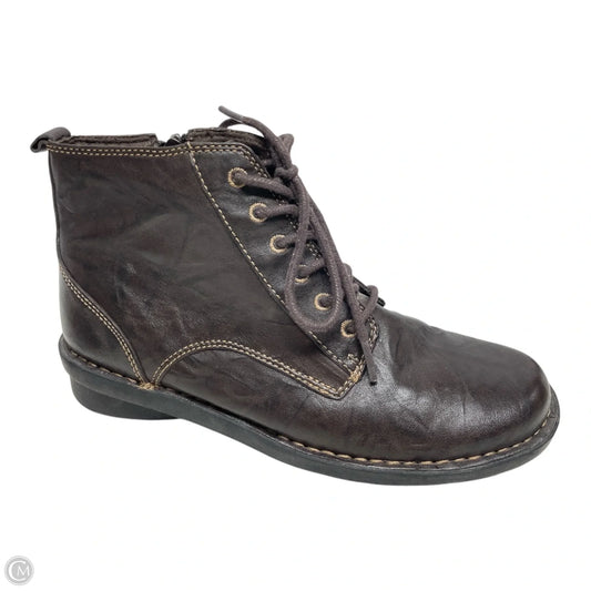 Boots Ankle Flats By Clarks In Brown, Size: 7.5