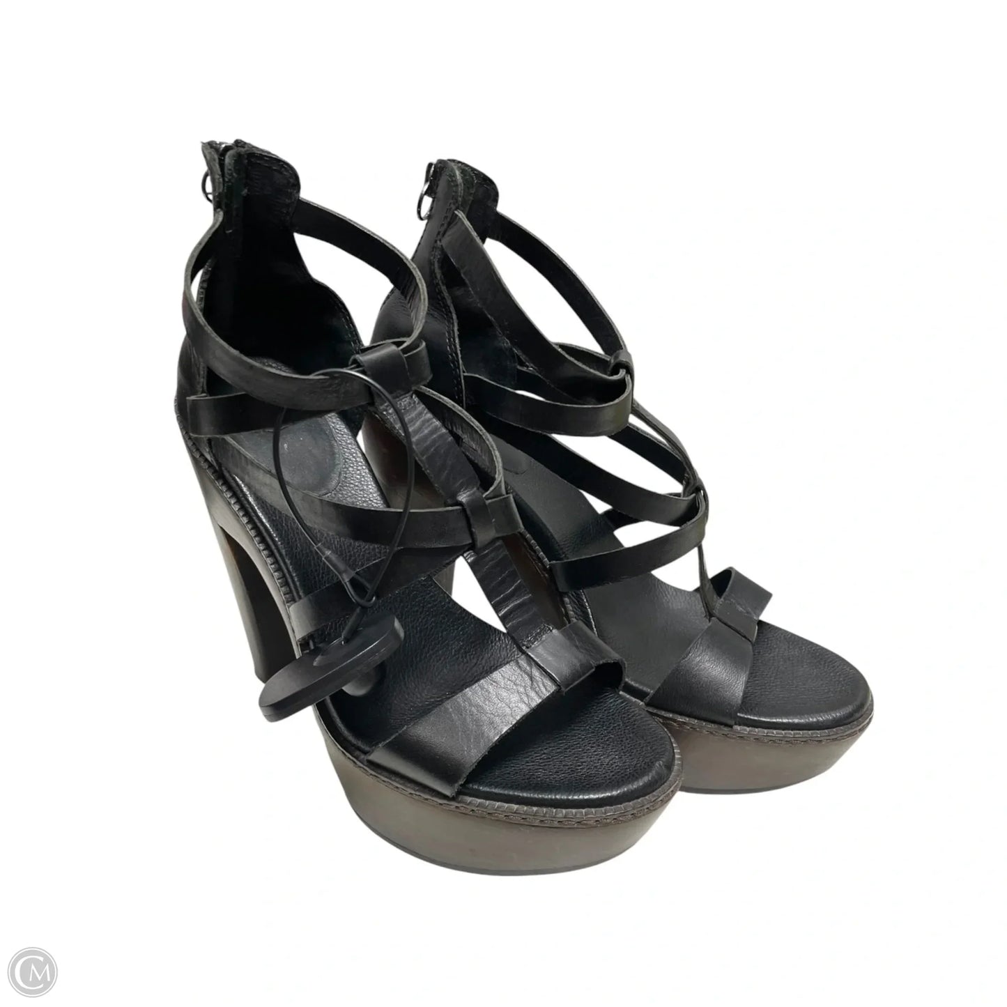 Shoes Designer By Ugg In Black & Brown, Size: 7