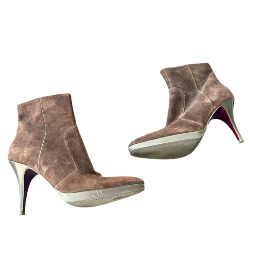 Boots Ankle Heels By Via Spiga In Brown, Size: 8