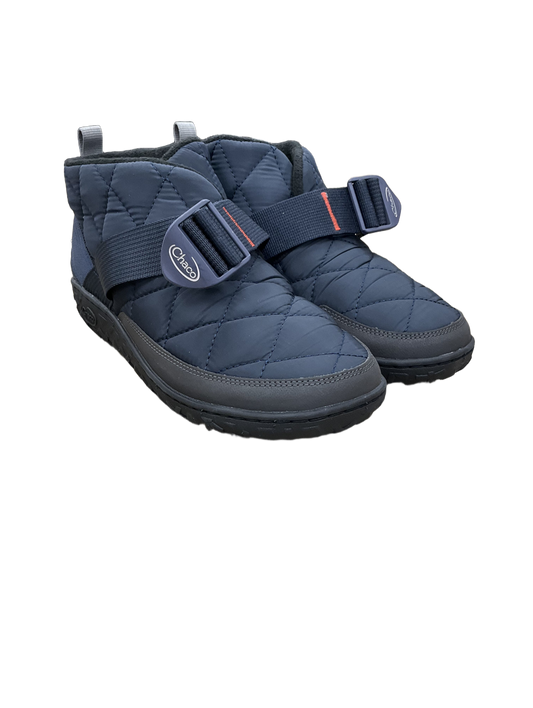 Boots Snow By Chacos  Size: 7
