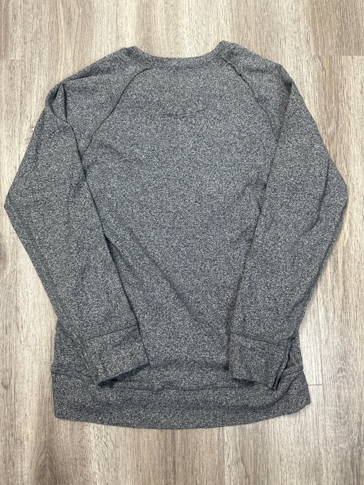 Athletic Top Long Sleeve Crewneck By CAMP DAVID In Grey, Size: L