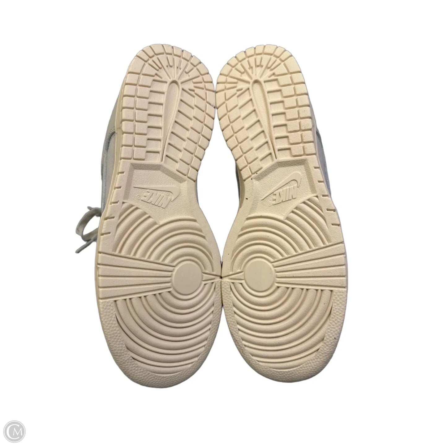 Shoes Sneakers By Nike In White, Size: 10