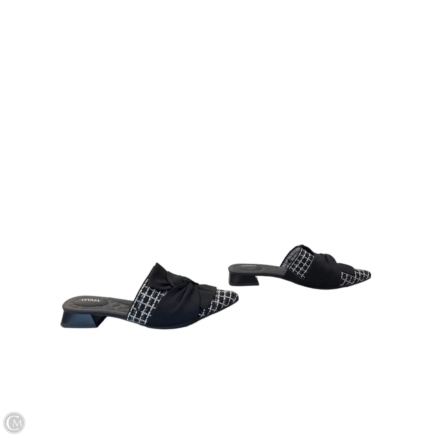 Shoes Flats By Vivaia In Black, Size: 10