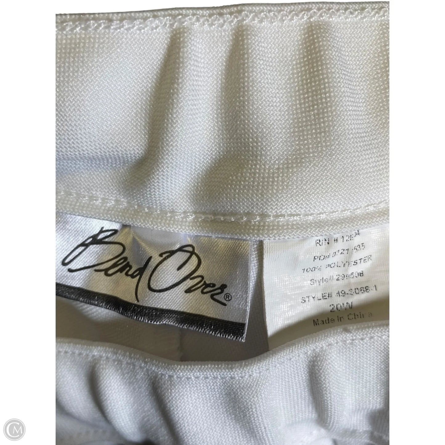 Pants Cropped By Clothes Mentor In White, Size: 20