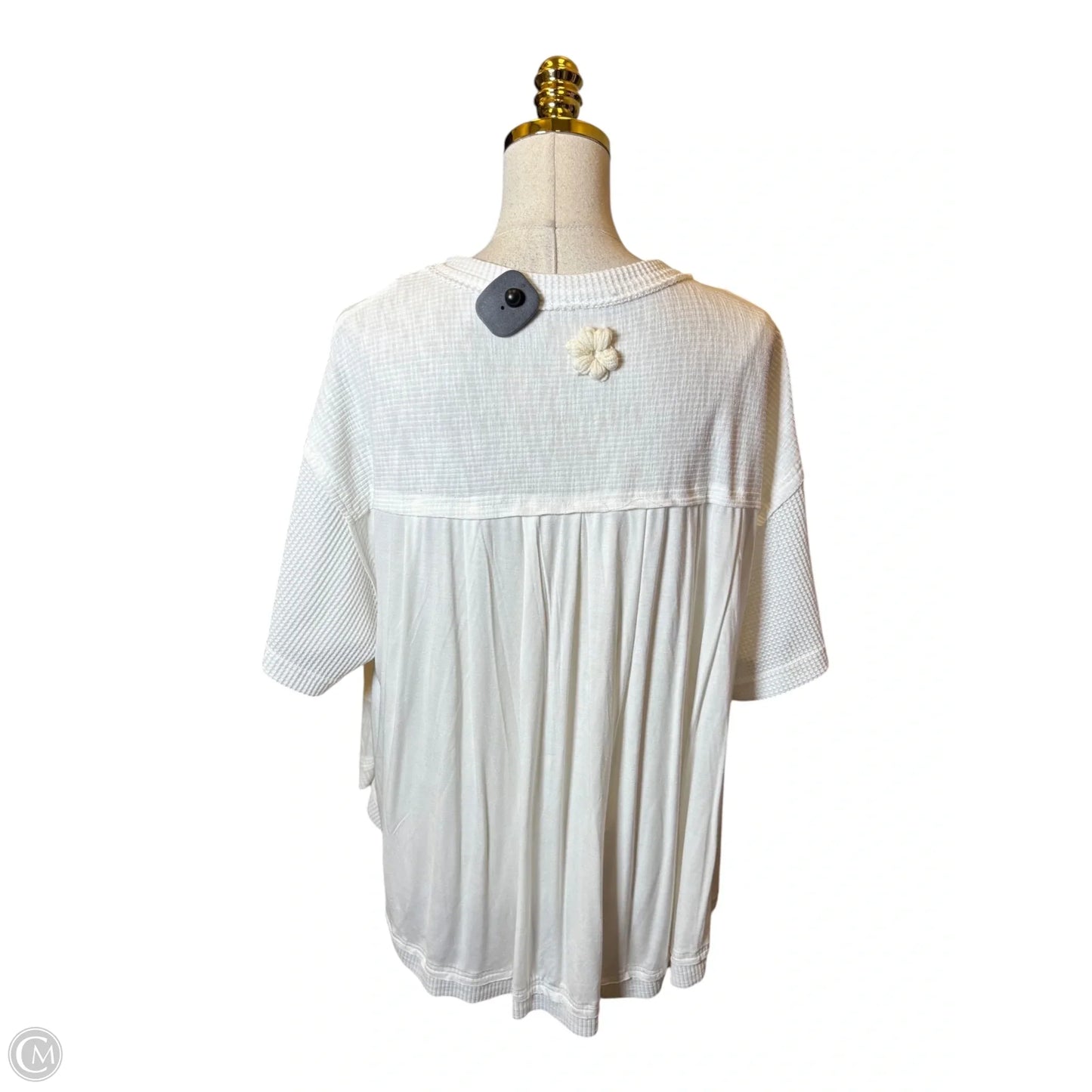 Top Short Sleeve By Pol In White, Size: M