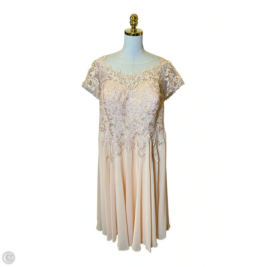 Dress Party Midi By Clothes Mentor In Peach, Size: 18