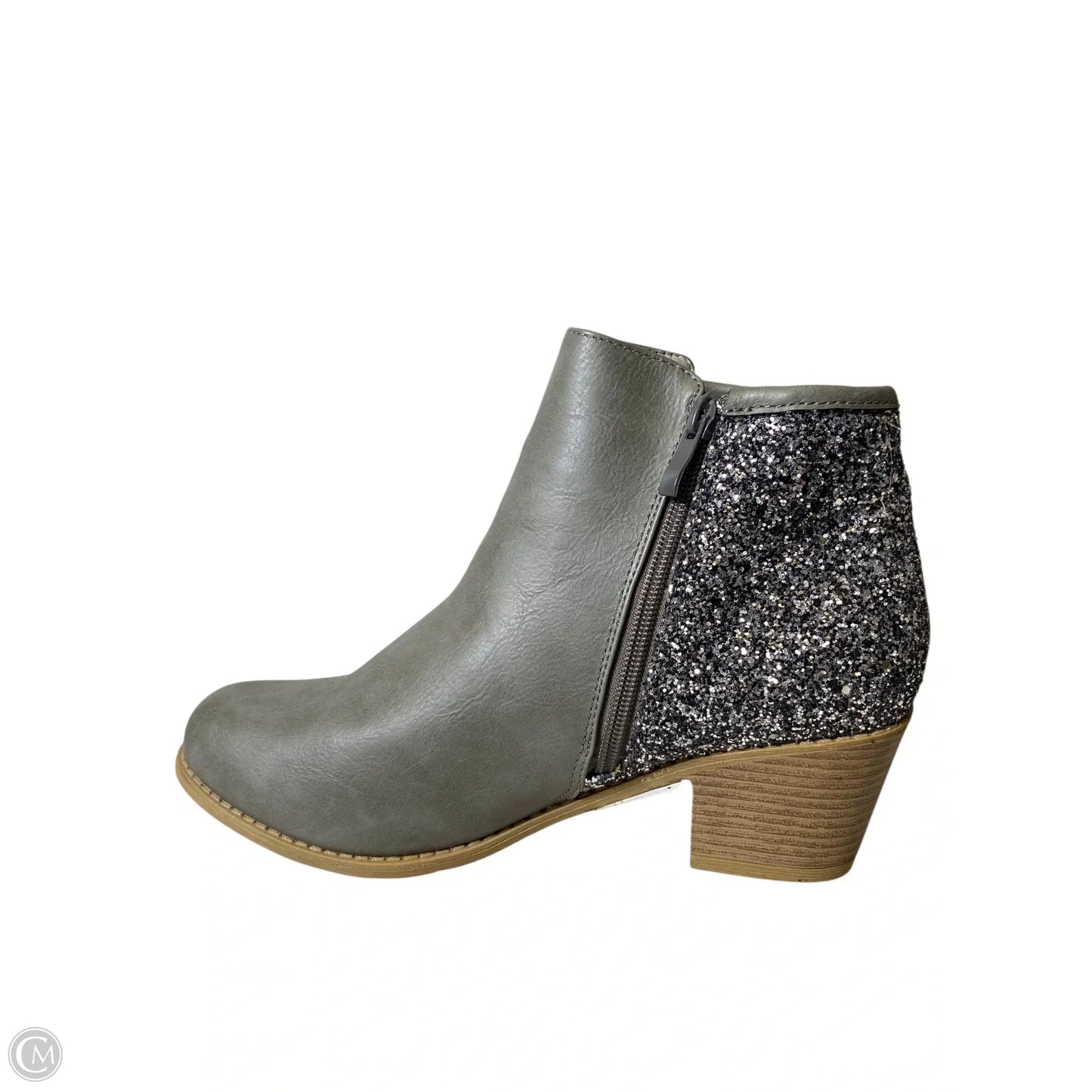 Boots Ankle Heels By Clothes Mentor In Grey & Silver, Size: 10