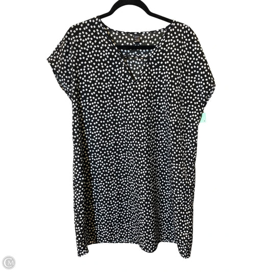 Top Sleeveless By Shein In Black & White, Size: L