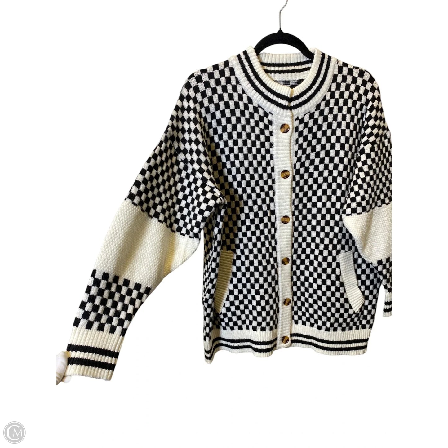 Sweater By Clothes Mentor In Checkered Pattern, Size: S