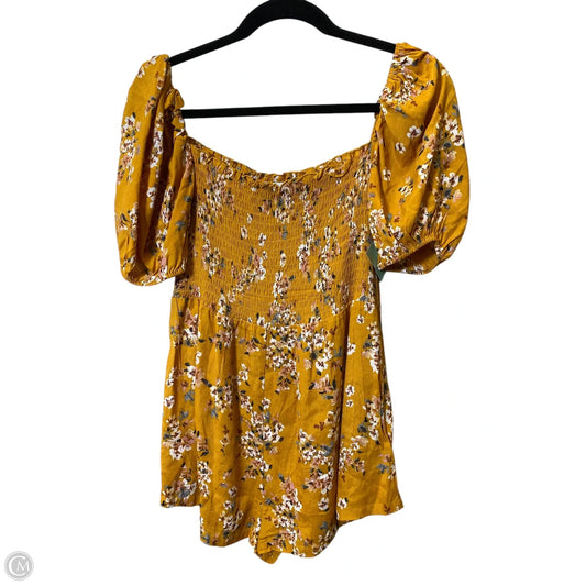 Romper By Clothes Mentor In Floral Print, Size: M