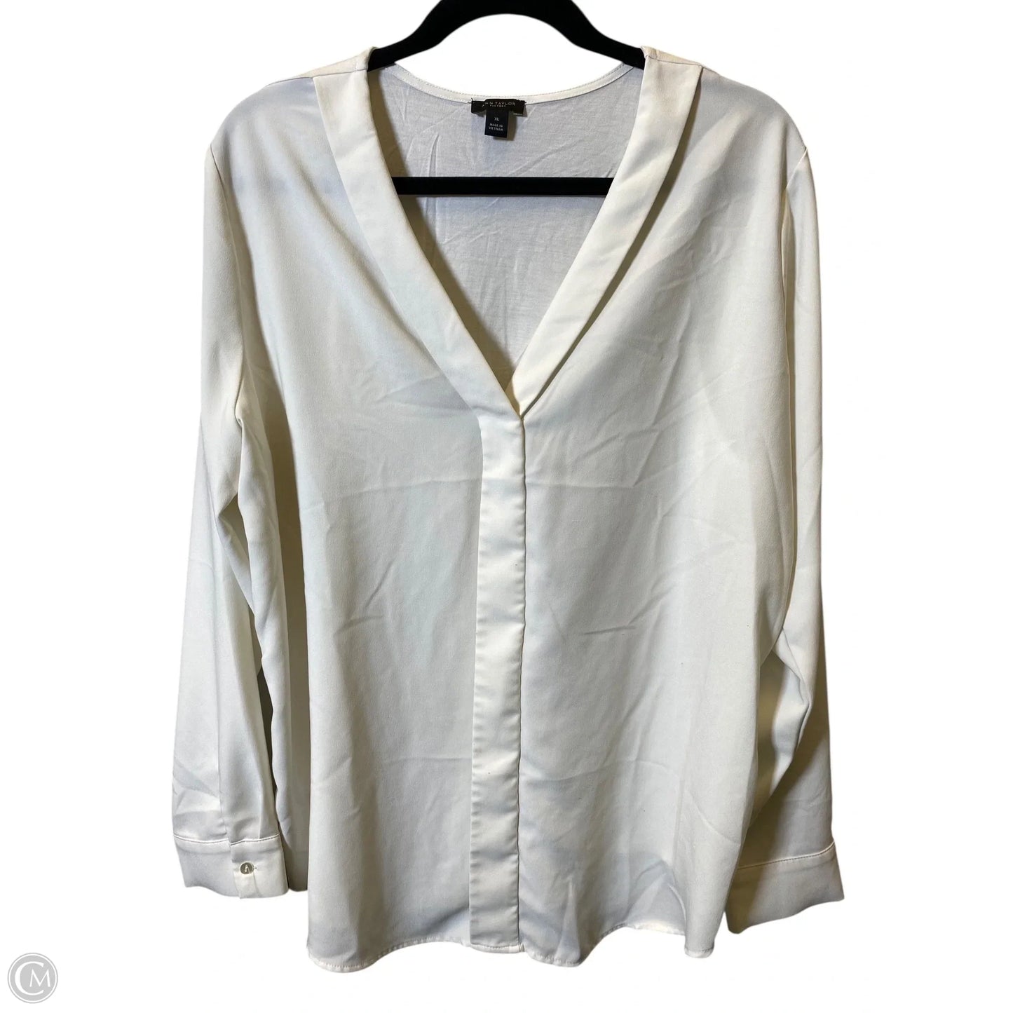 Top Long Sleeve By Ann Taylor In Cream, Size: Xl