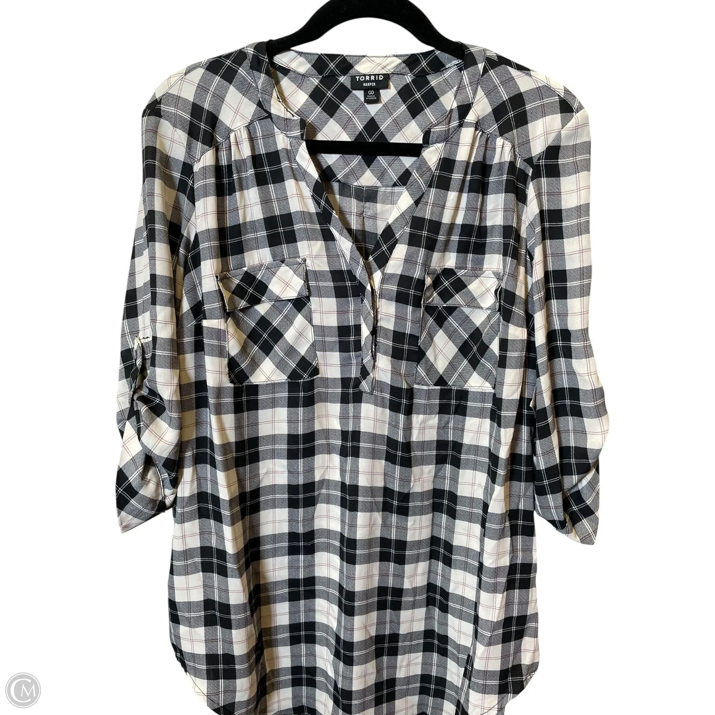 Top 3/4 Sleeve By Torrid In Multi-colored, Size: M