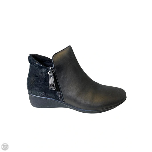Boots Ankle Flats By Revere In Black, Size: 7