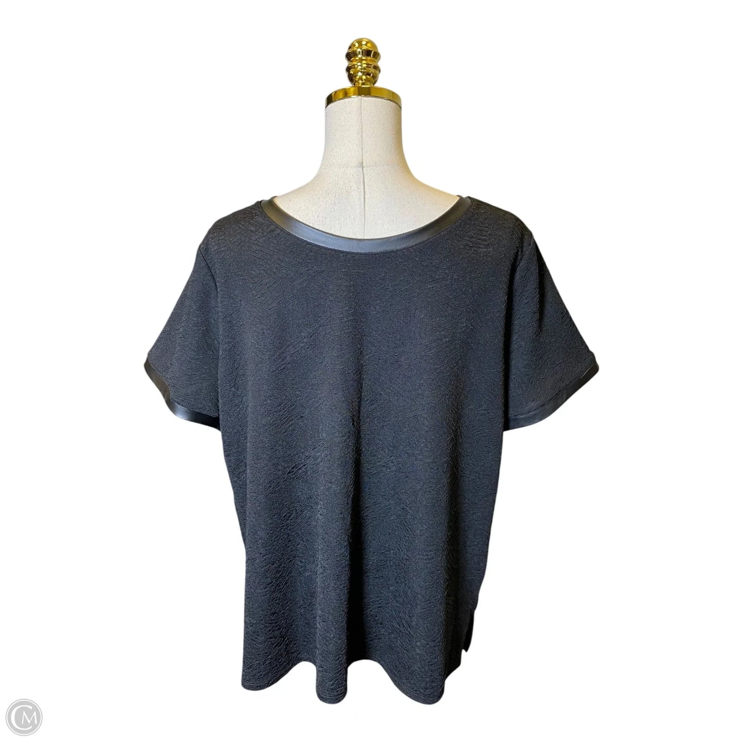 Top Short Sleeve By Anne Klein In Black, Size: Xl