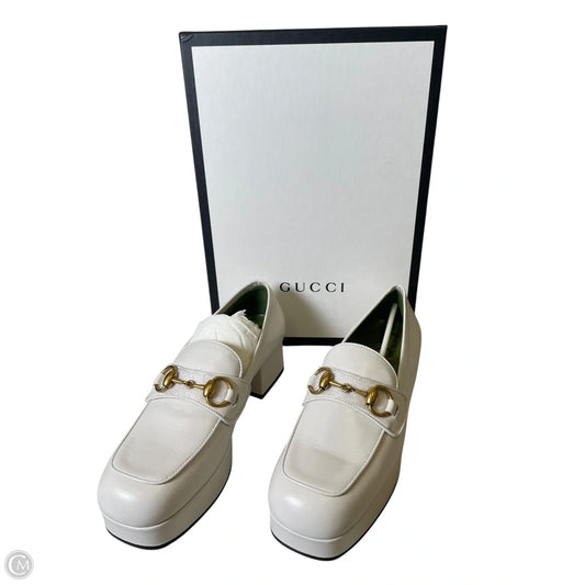 Shoes Luxury Designer By Gucci In White, Size: 5.5
