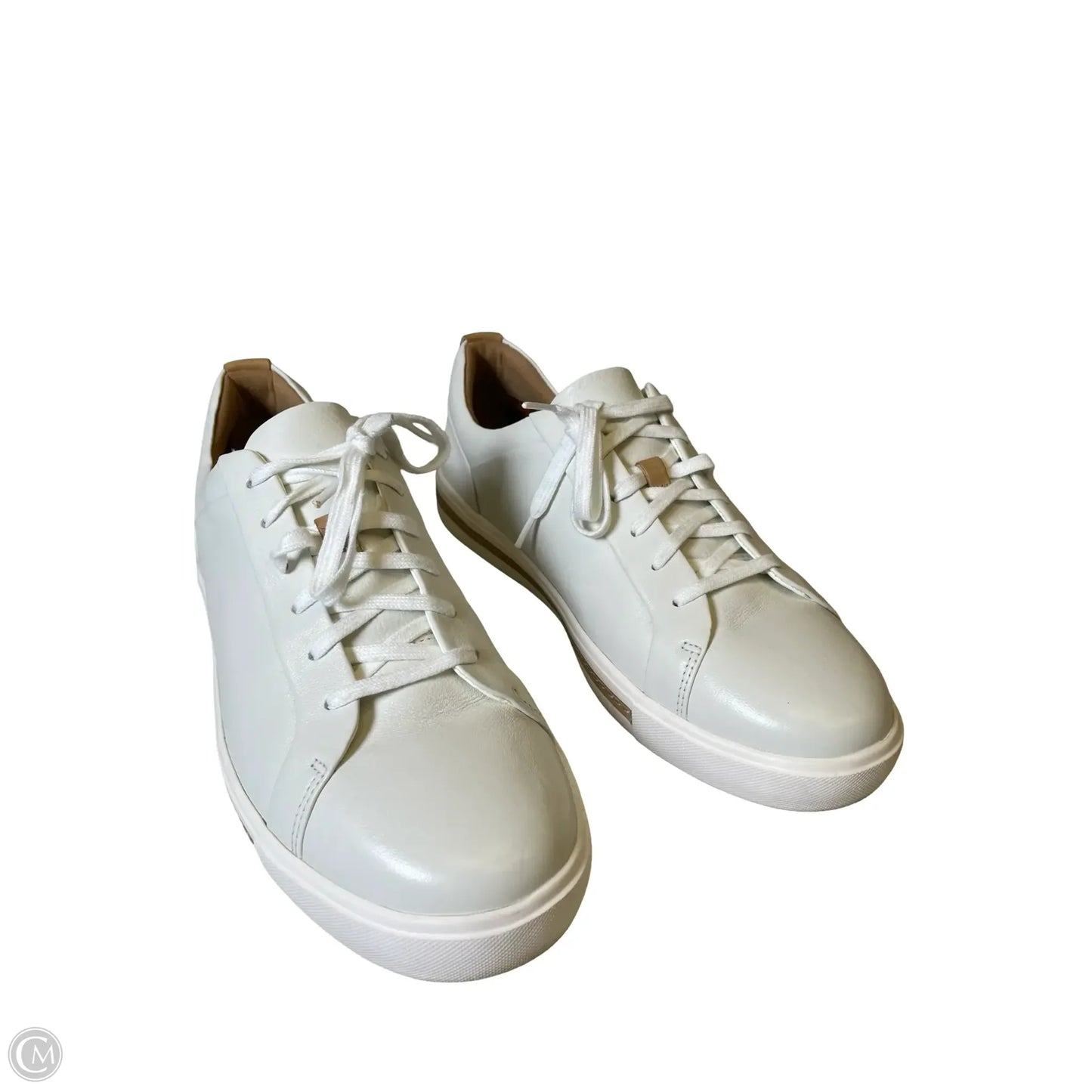 Shoes Flats By Clarks In Ivory, Size: 10