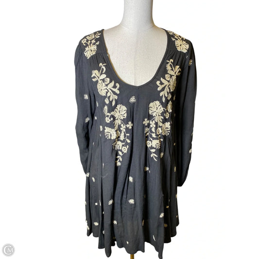 Dress Casual Short By Free People In Black & Cream, Size: M