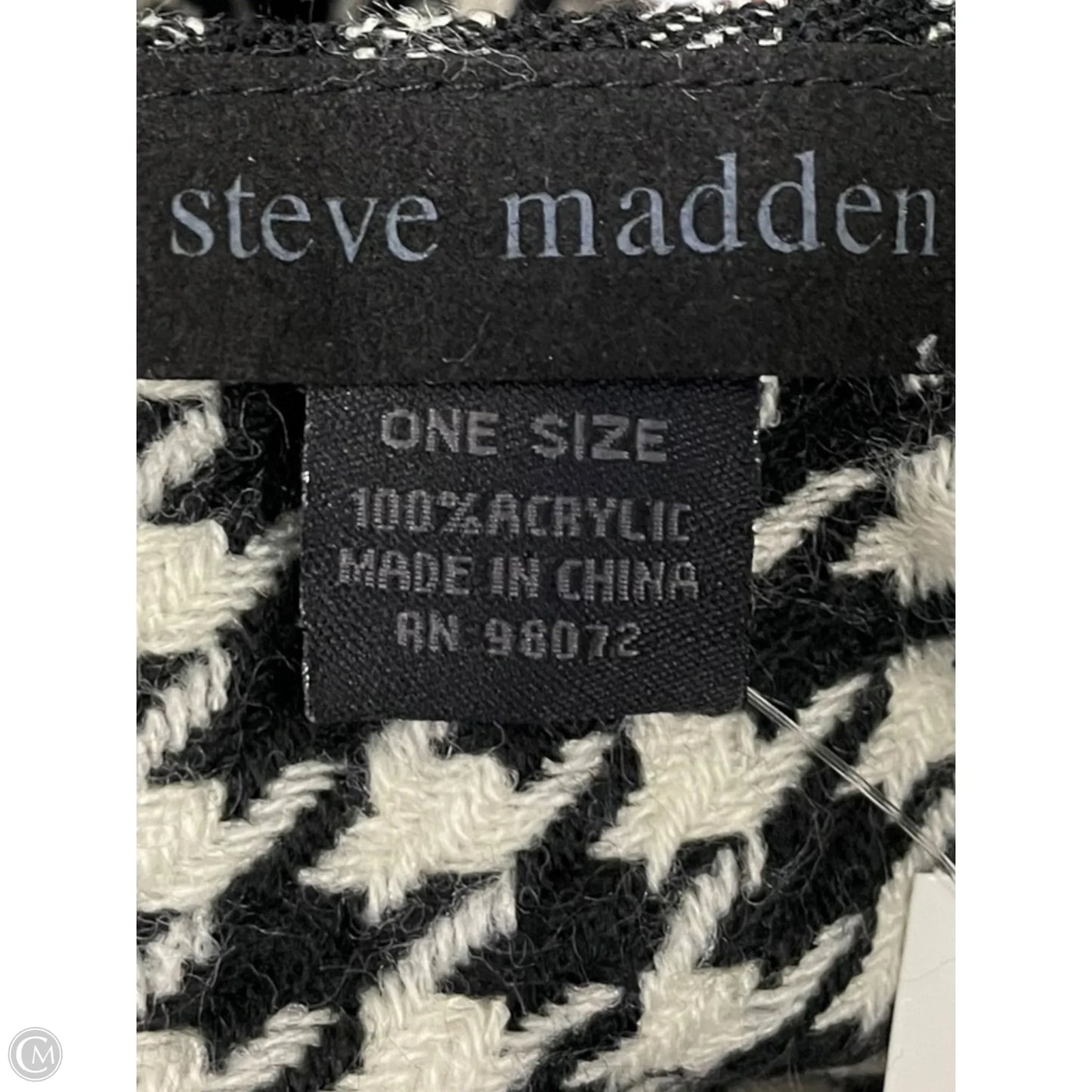 Scarf Square By Steve Madden