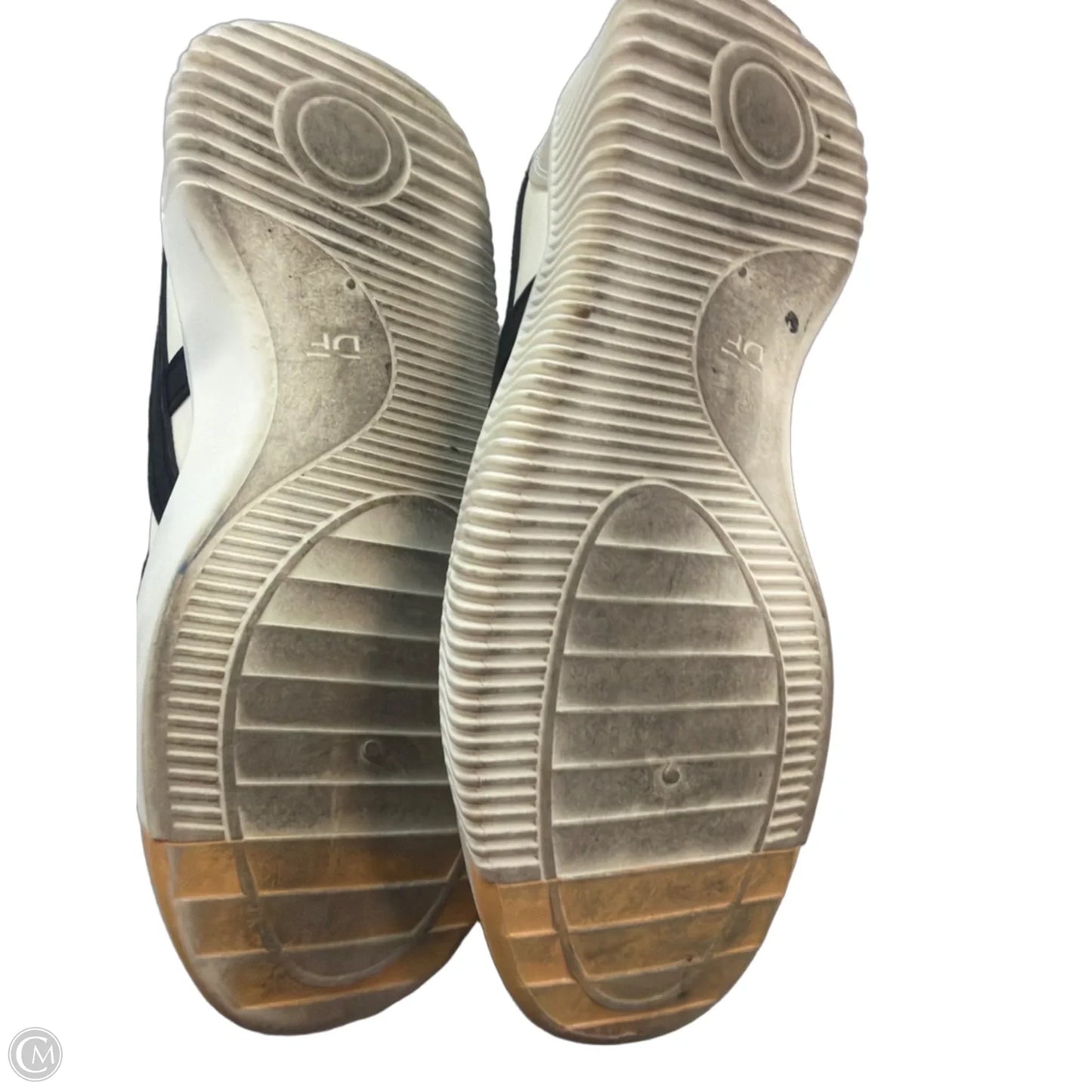 Shoes Sneakers By Clothes Mentor In Black & Cream, Size: 10.5
