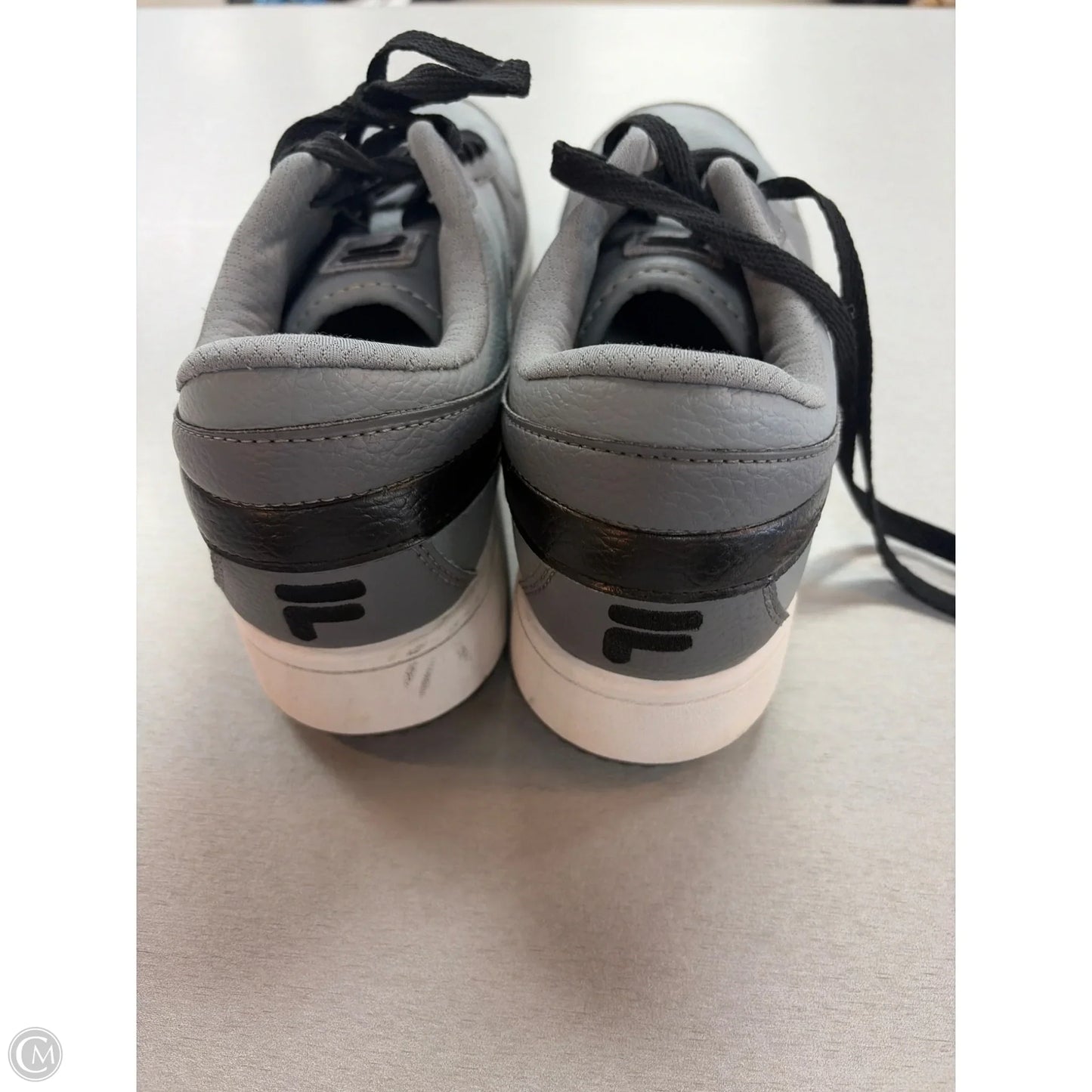Shoes Sneakers By Fila In Grey, Size: 9.5