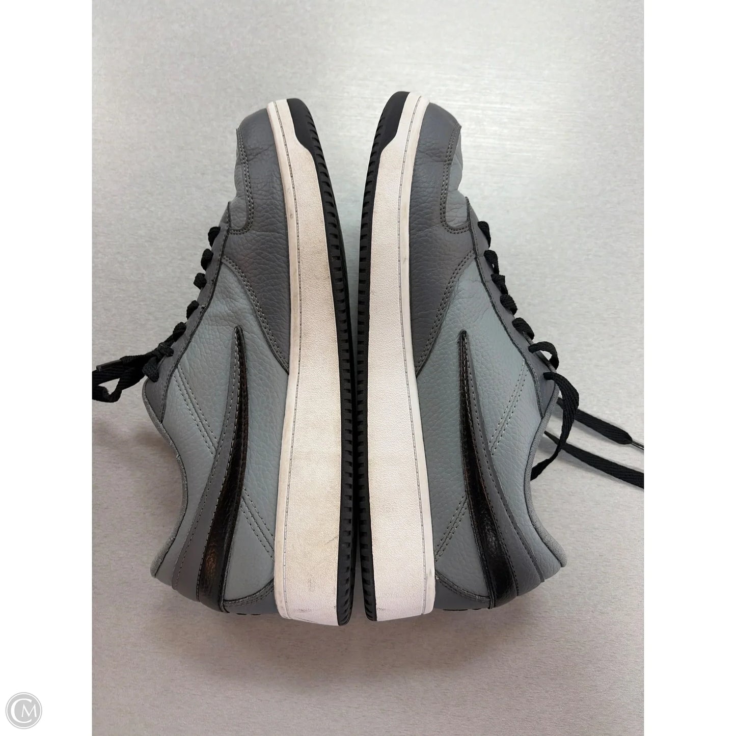 Shoes Sneakers By Fila In Grey, Size: 9.5
